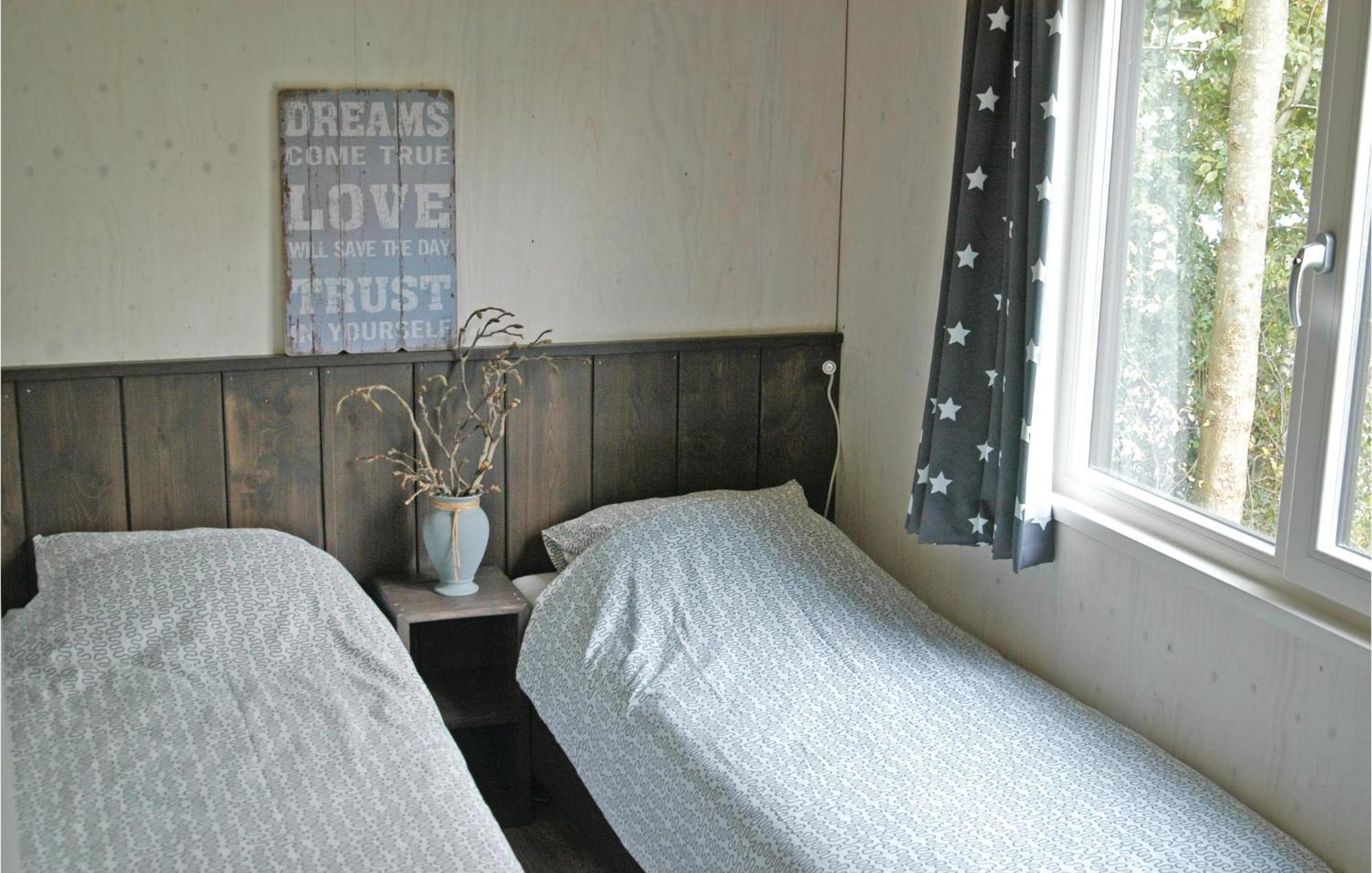 Nice Home In Sint-Annaland With Sauna Extérieur photo